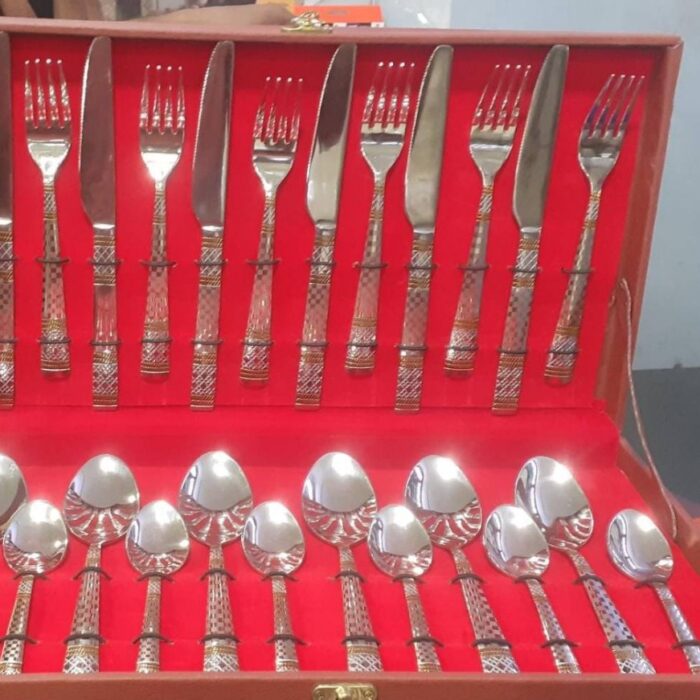 -ND6SfHN2iPNEzwccZF3