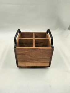 Eoan Swing Cutlery Stand